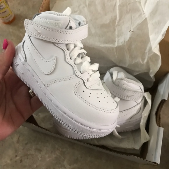 Air Force Ones SZ5 - Picture 2 of 4